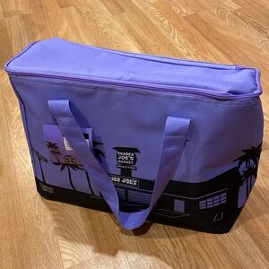 ❤️ Trader Joe’s Purple Large Reusable Insulated Cooler Bag NWT